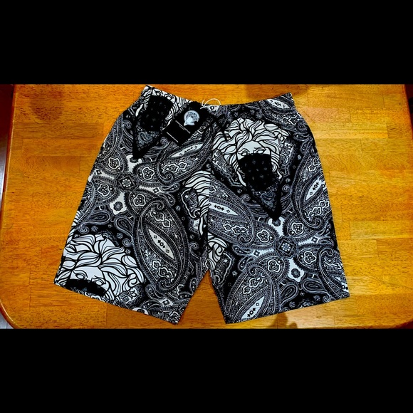 Crooks Castle Designer Drip Basketball Shorts - Picture 2 of 8